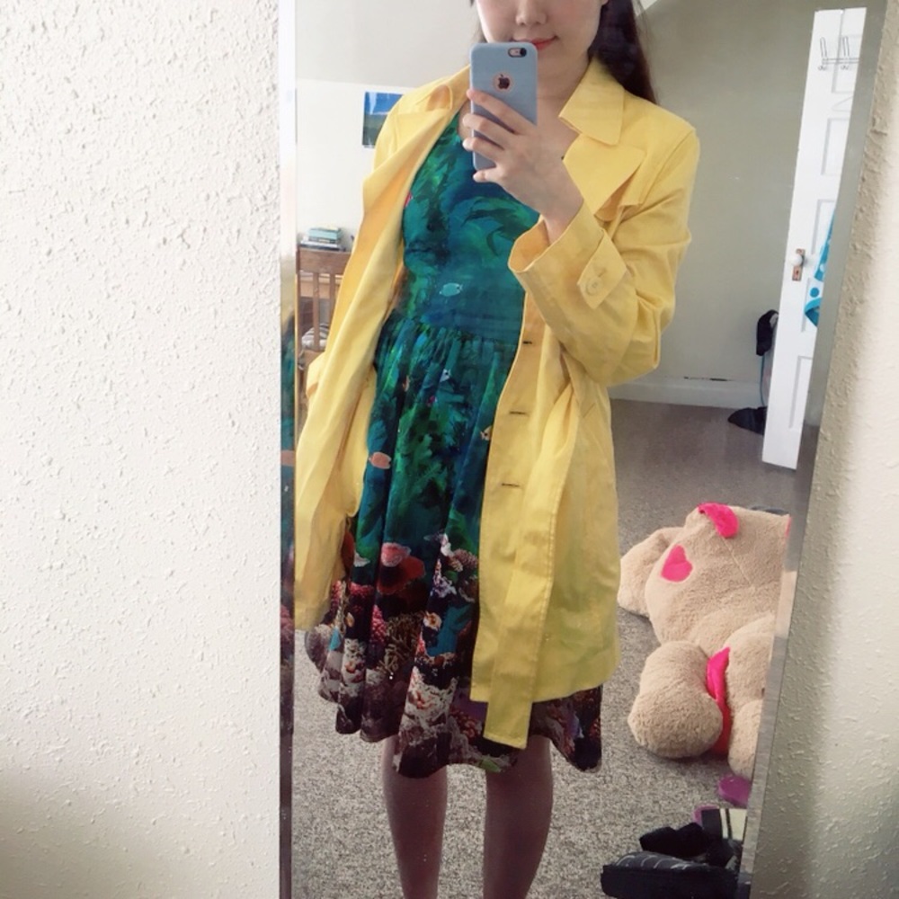 A-Line Yellow Lemon Trenchcoat / Raincoat 🍋 💛